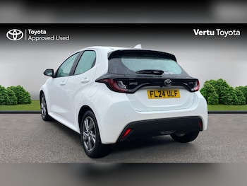 Used Toyota Yaris 2024 for sale - 78352399: Photo