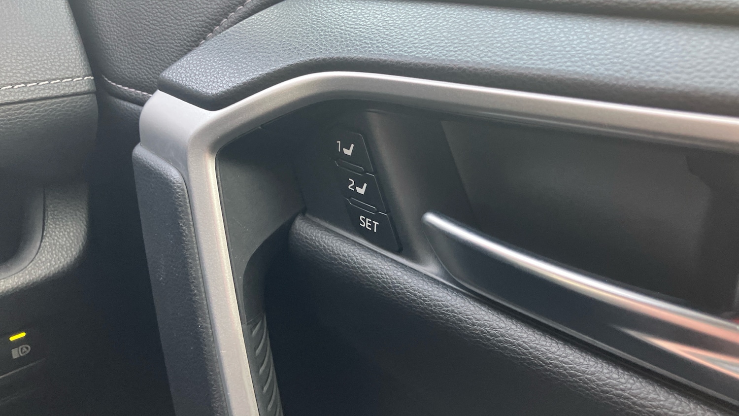 Used Toyota RAV4 2022 for sale - 77245410: Photo 50