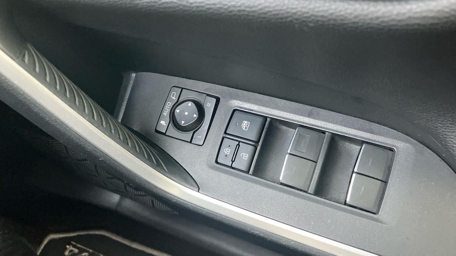 Used Toyota RAV4 2022 for sale - 77245410: Photo 51