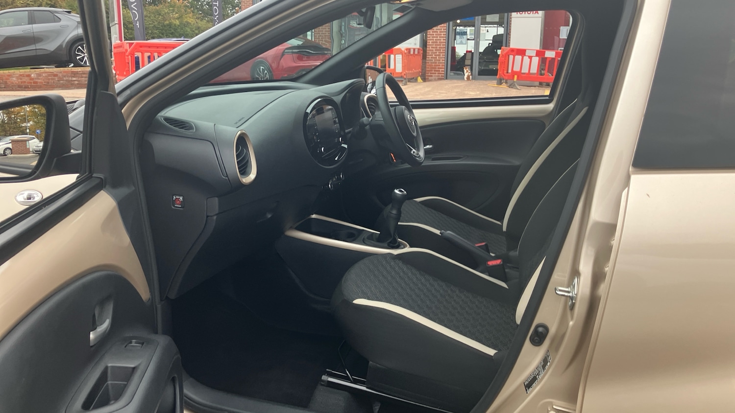 Used Toyota Aygo X 2023 for sale - 76222192: Photo 10