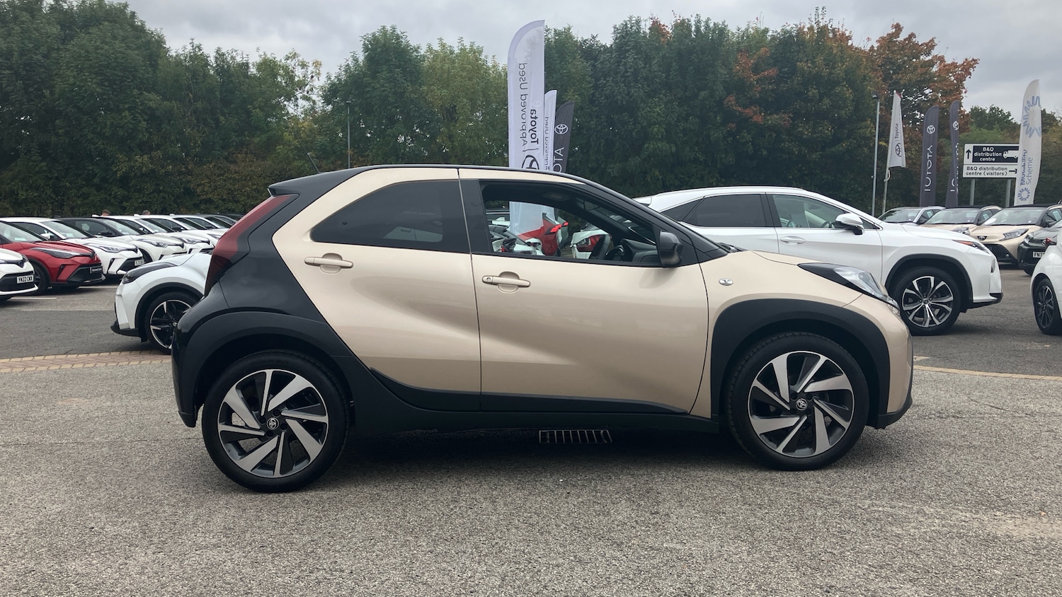 Used Toyota Aygo X 2023 for sale - 76222192: Photo 16