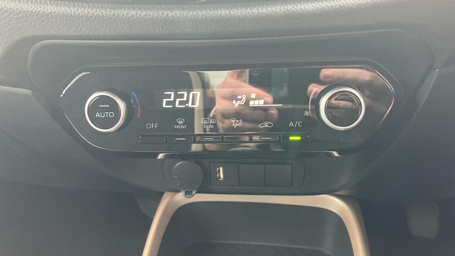 Used Toyota Aygo X 2023 for sale - 76222192: Photo 43