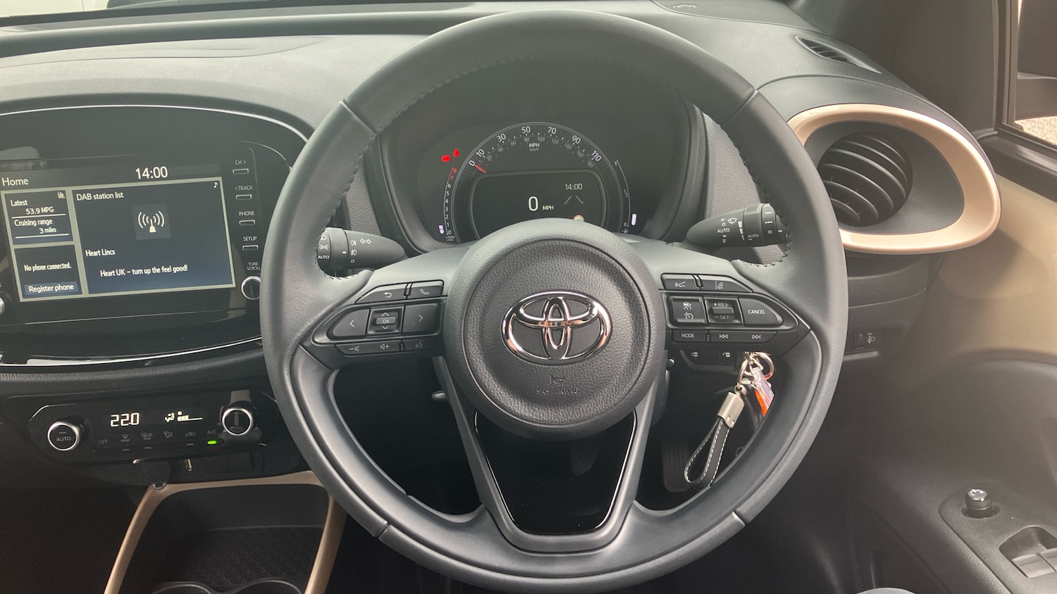 Used Toyota Aygo X 2023 for sale - 76222192: Photo 8