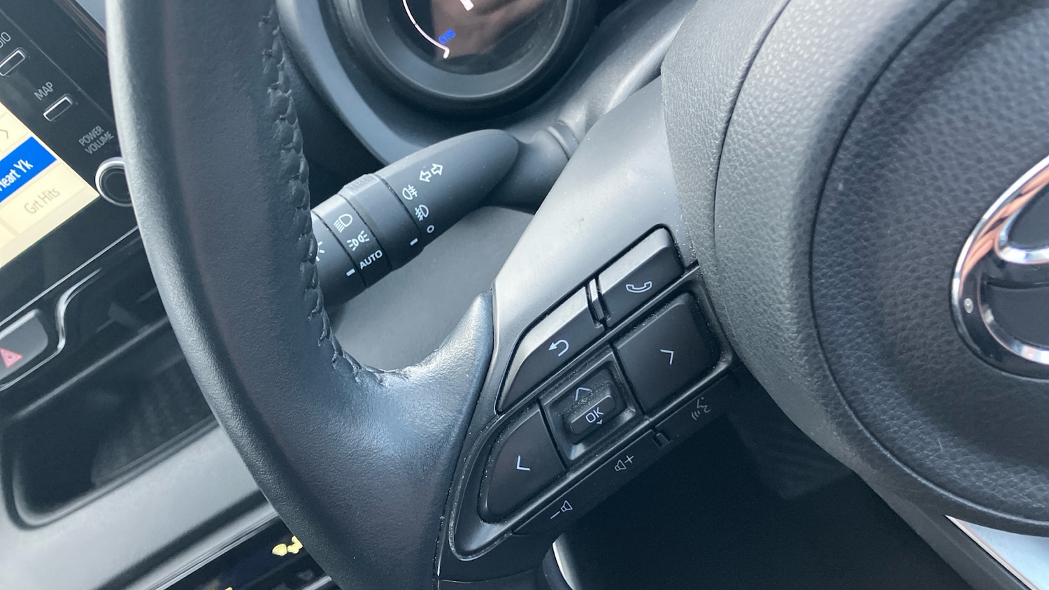 Used Toyota Yaris 2023 for sale - 77196363: Photo 46