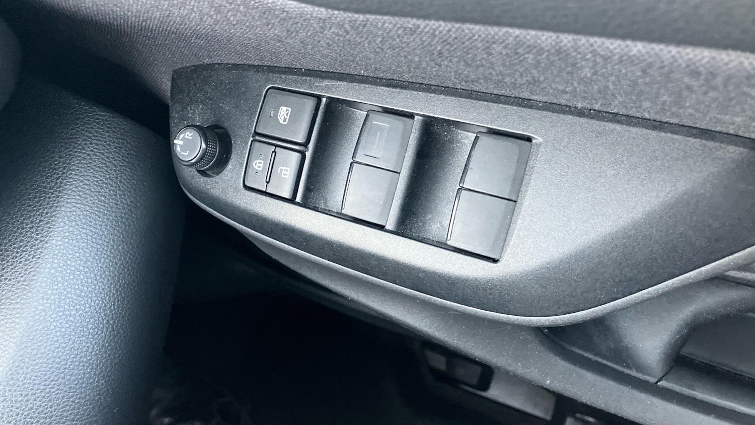 Used Toyota Yaris 2023 for sale - 77196363: Photo 49