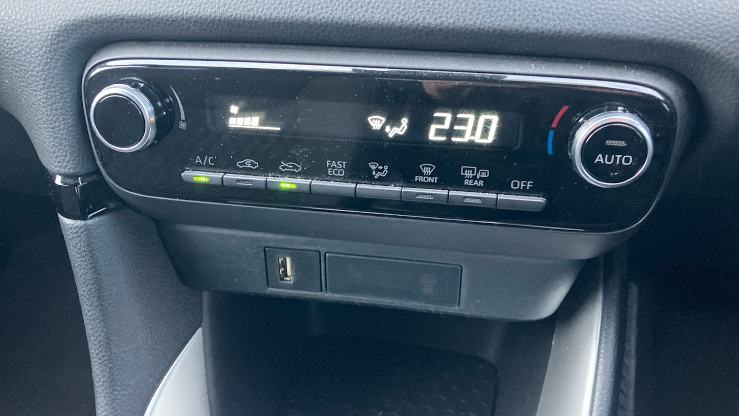 Used Toyota Yaris 2023 for sale - 77196363: Photo 51