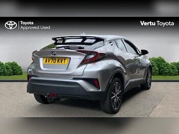 Used Toyota C-HR 2020 for sale - 78223189: Photo