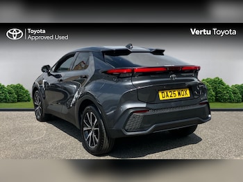 Used Toyota C-HR 2025 for sale - 79082402: Photo