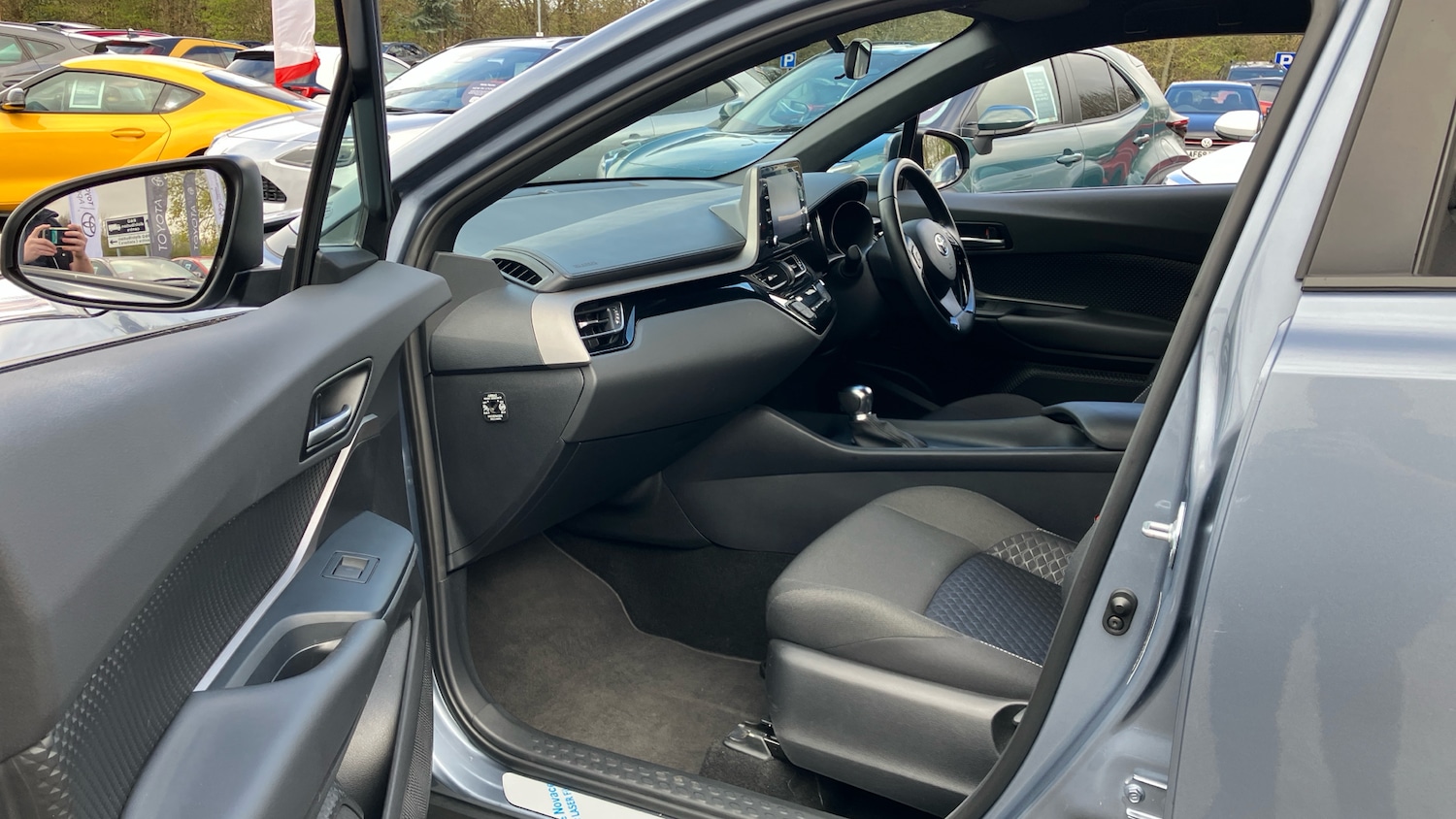 Used Toyota C-HR 2023 for sale - 78080530: Photo 10