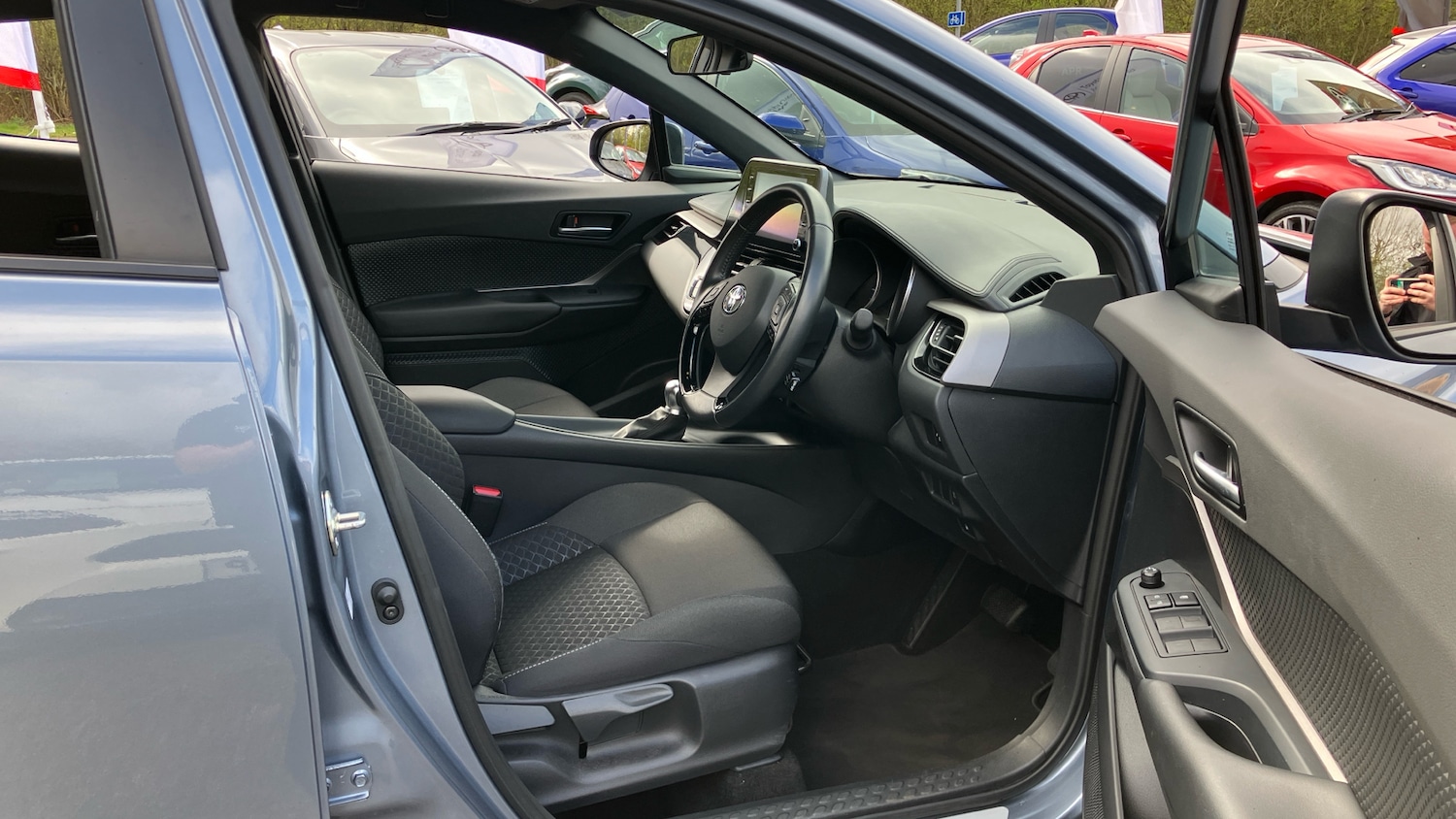 Used Toyota C-HR 2023 for sale - 78080530: Photo 11