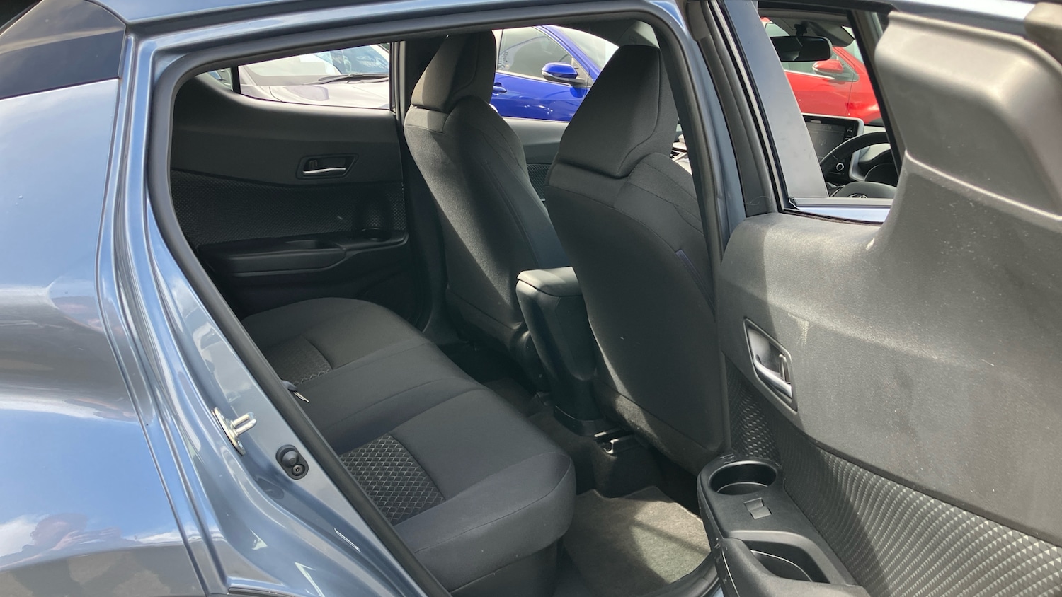 Used Toyota C-HR 2023 for sale - 78080530: Photo 12