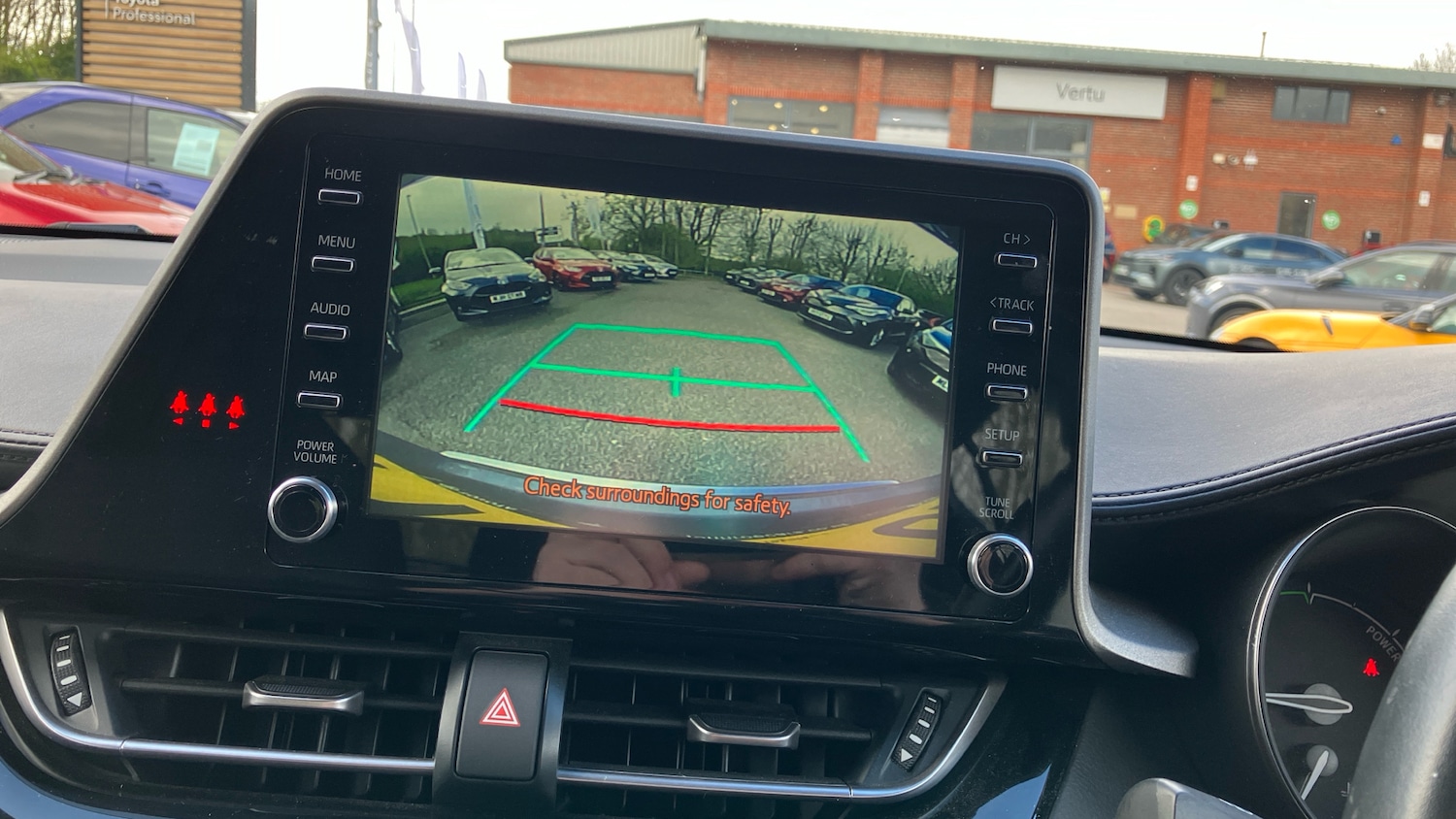 Used Toyota C-HR 2023 for sale - 78080530: Photo 27