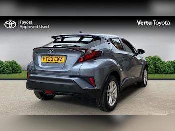 Used Toyota C-HR 2023 for sale - 78080530: Photo
