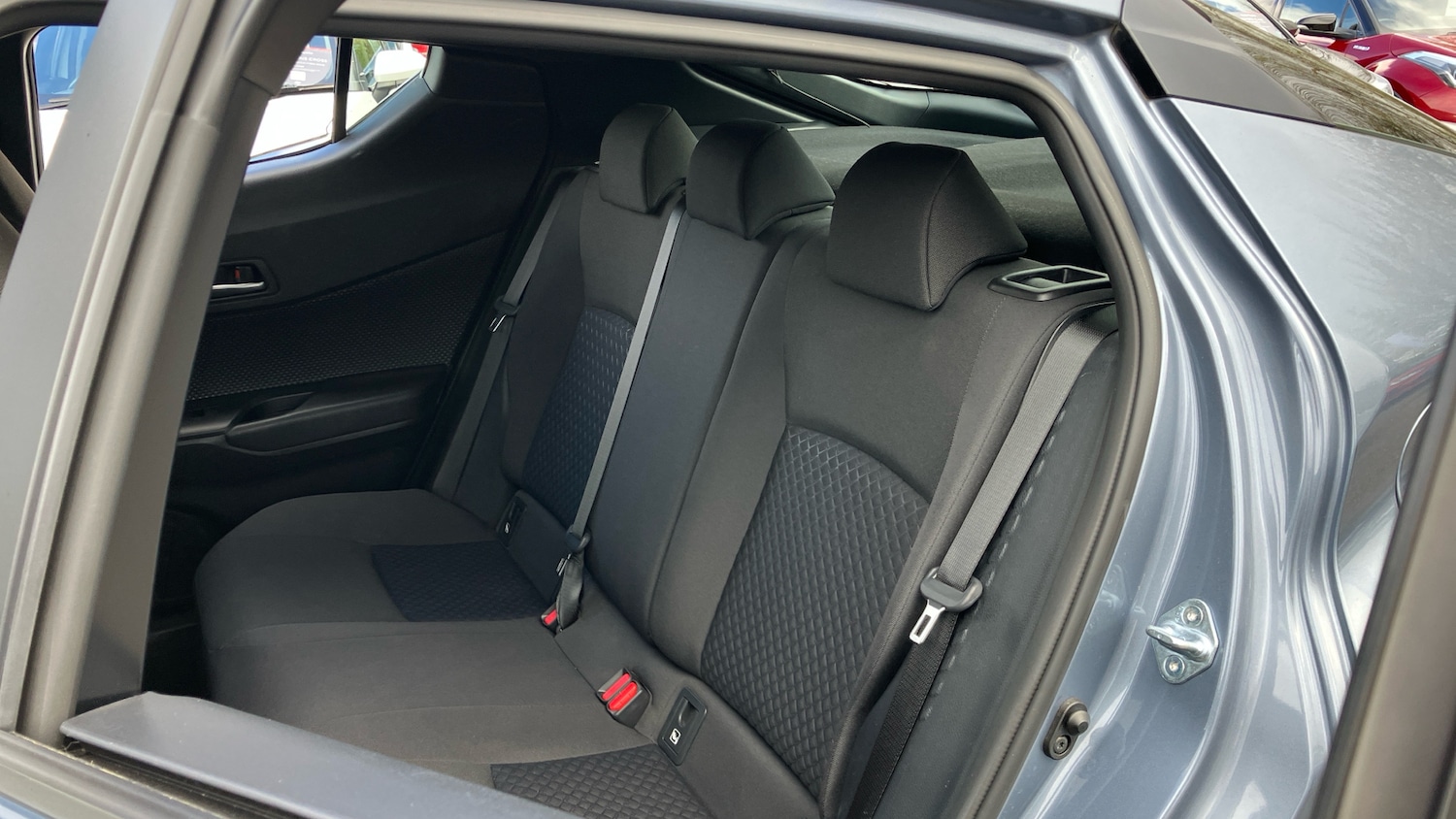 Used Toyota C-HR 2023 for sale - 78080530: Photo 42