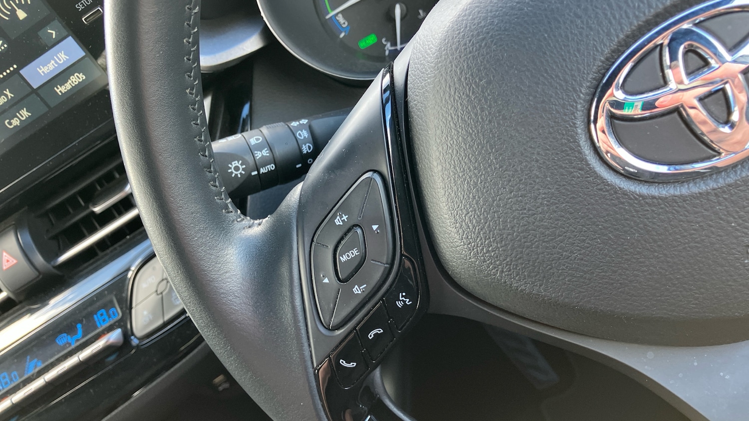 Used Toyota C-HR 2023 for sale - 78080530: Photo 45