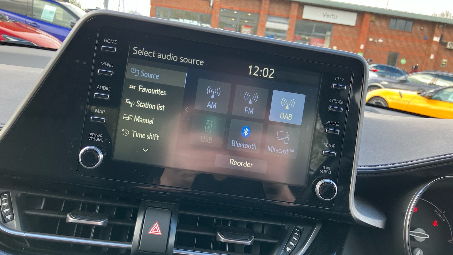 Used Toyota C-HR 2023 for sale - 78080530: Photo 54