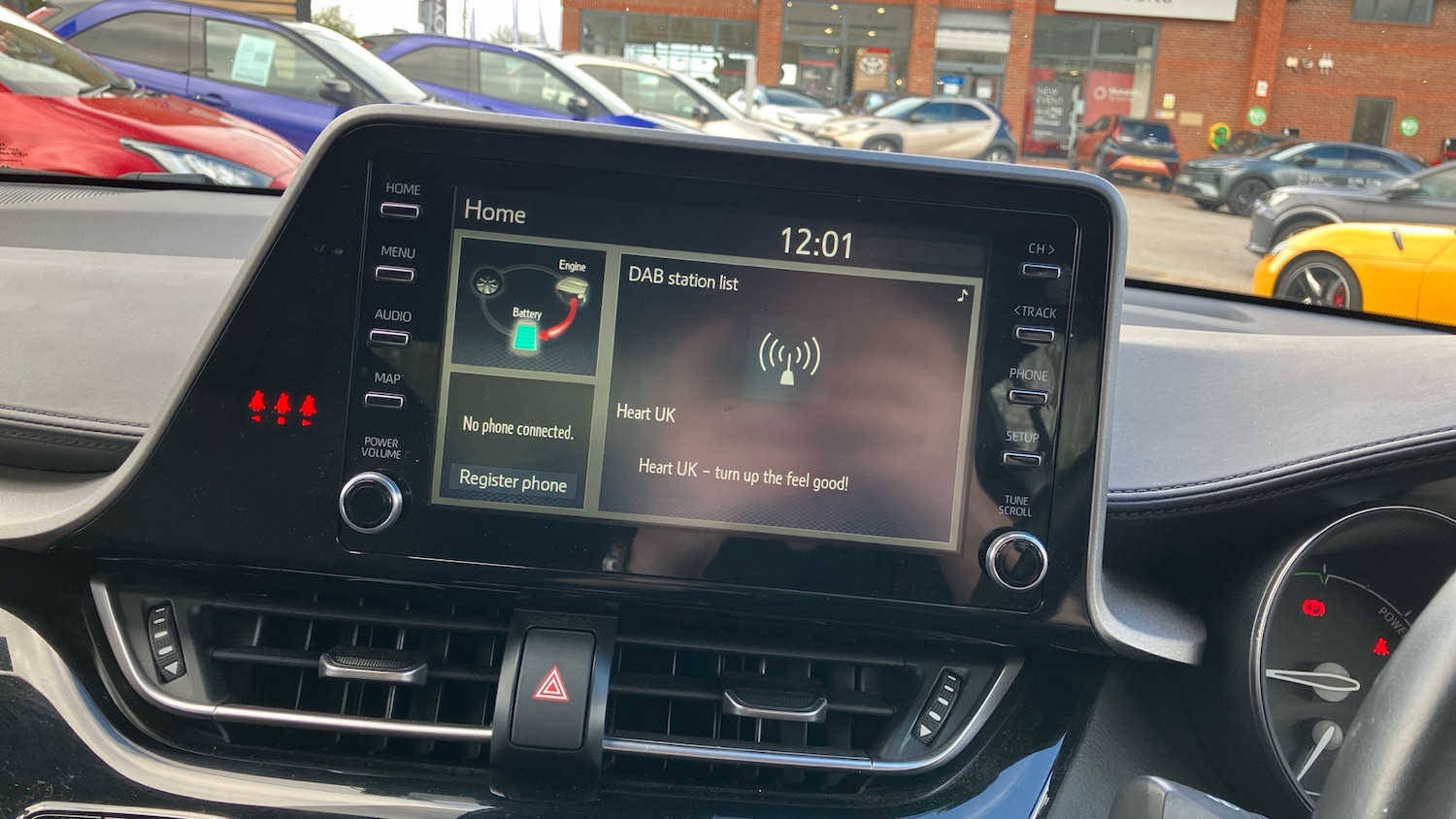 Used Toyota C-HR 2023 for sale - 78080530: Photo 7