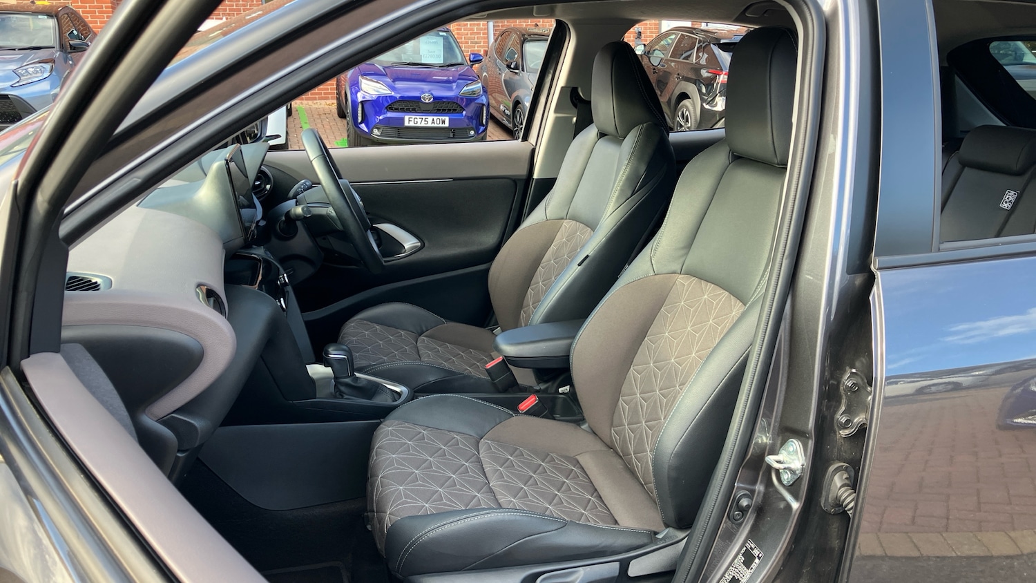 Used Toyota Yaris Cross 2022 for sale - 76290429: Photo 43