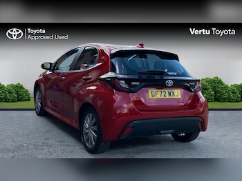 Used Toyota Yaris 2023 for sale - 78325102: Photo