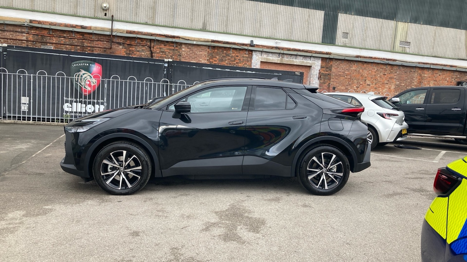 Used Toyota C-HR 2025 for sale - 76818773: Photo 17