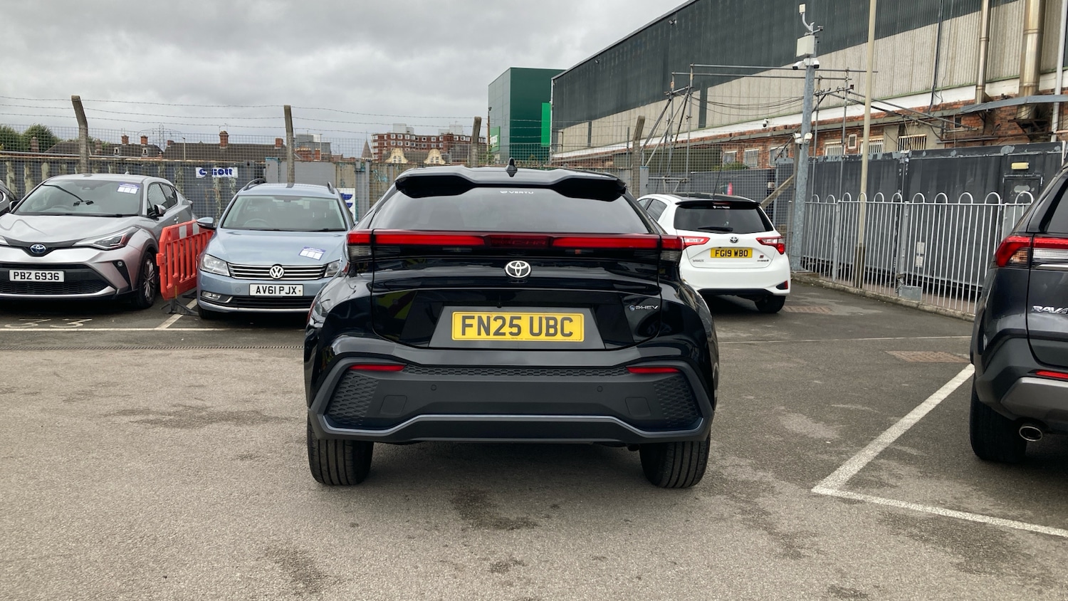 Used Toyota C-HR 2025 for sale - 76818773: Photo 19