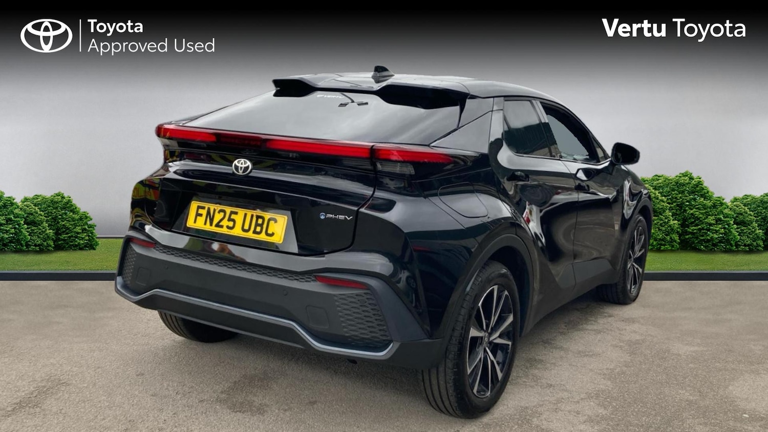 Used Toyota C-HR 2025 for sale - 76818773: Photo 2