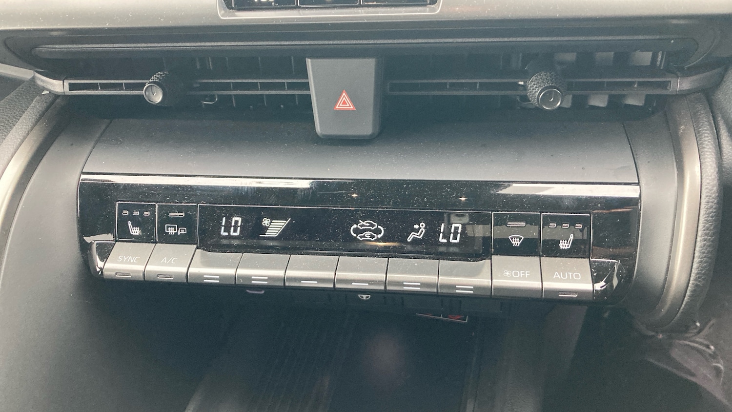 Used Toyota C-HR 2025 for sale - 76818773: Photo 38