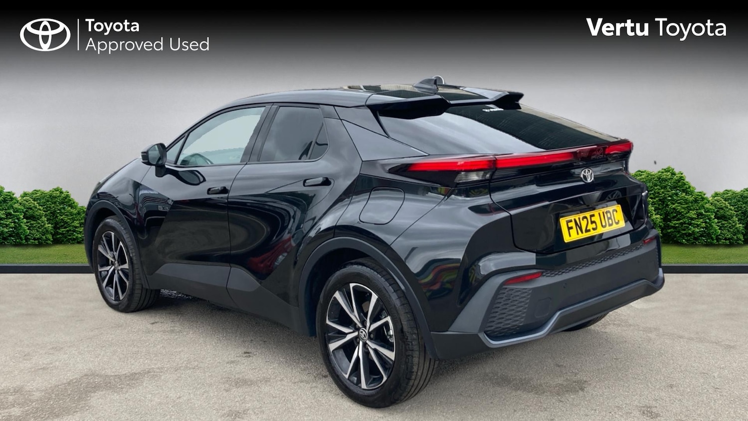 Used Toyota C-HR 2025 for sale - 76818773: Photo 4