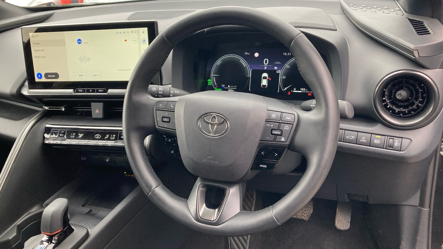 Used Toyota C-HR 2025 for sale - 76818773: Photo 8