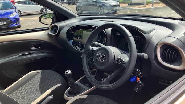 Used Toyota Aygo X 2023 for sale - 75791239: Photo 40