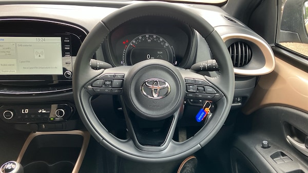 Used Toyota Aygo X 2023 for sale - 75791239: Photo 6