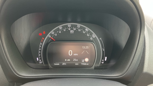 Used Toyota Aygo X 2023 for sale - 75791239: Photo 9