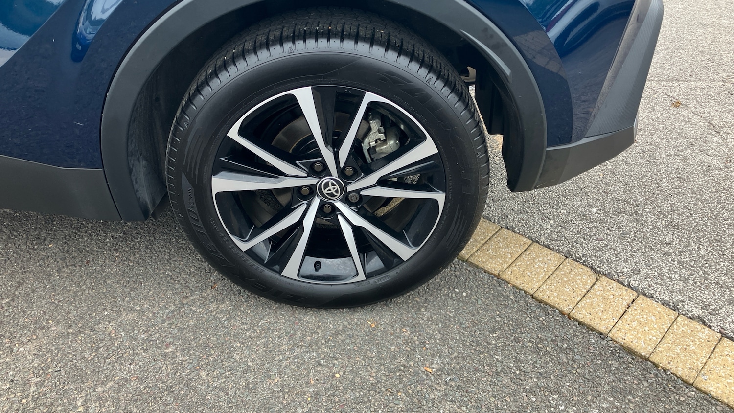 Used Toyota C-HR 2024 for sale - 76599859: Photo 35