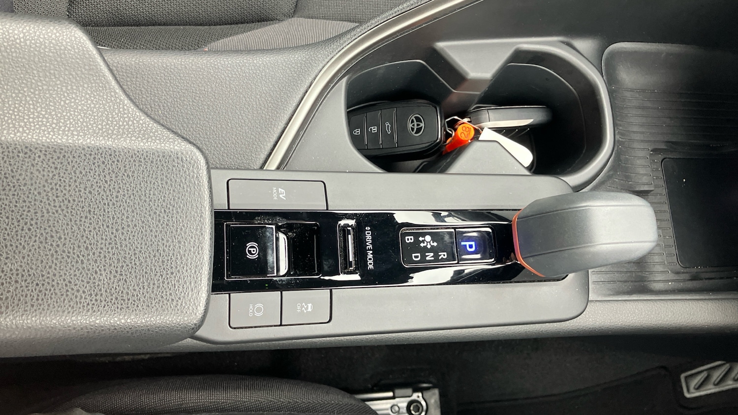 Used Toyota C-HR 2024 for sale - 76599859: Photo 49