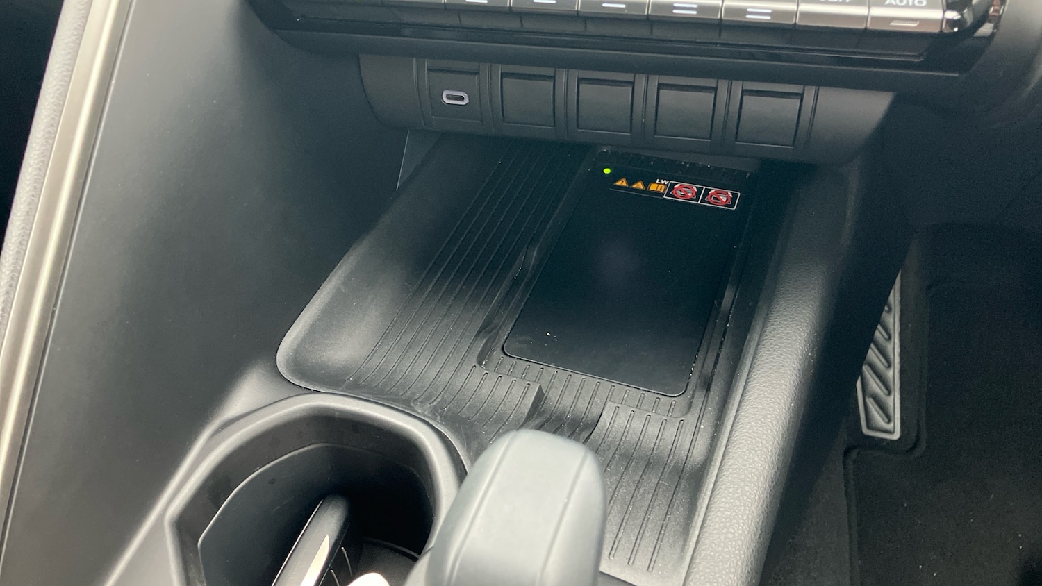 Used Toyota C-HR 2024 for sale - 76599859: Photo 50