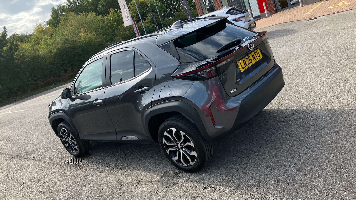 Used Toyota Yaris Cross 2025 for sale - 75984530: Photo 30