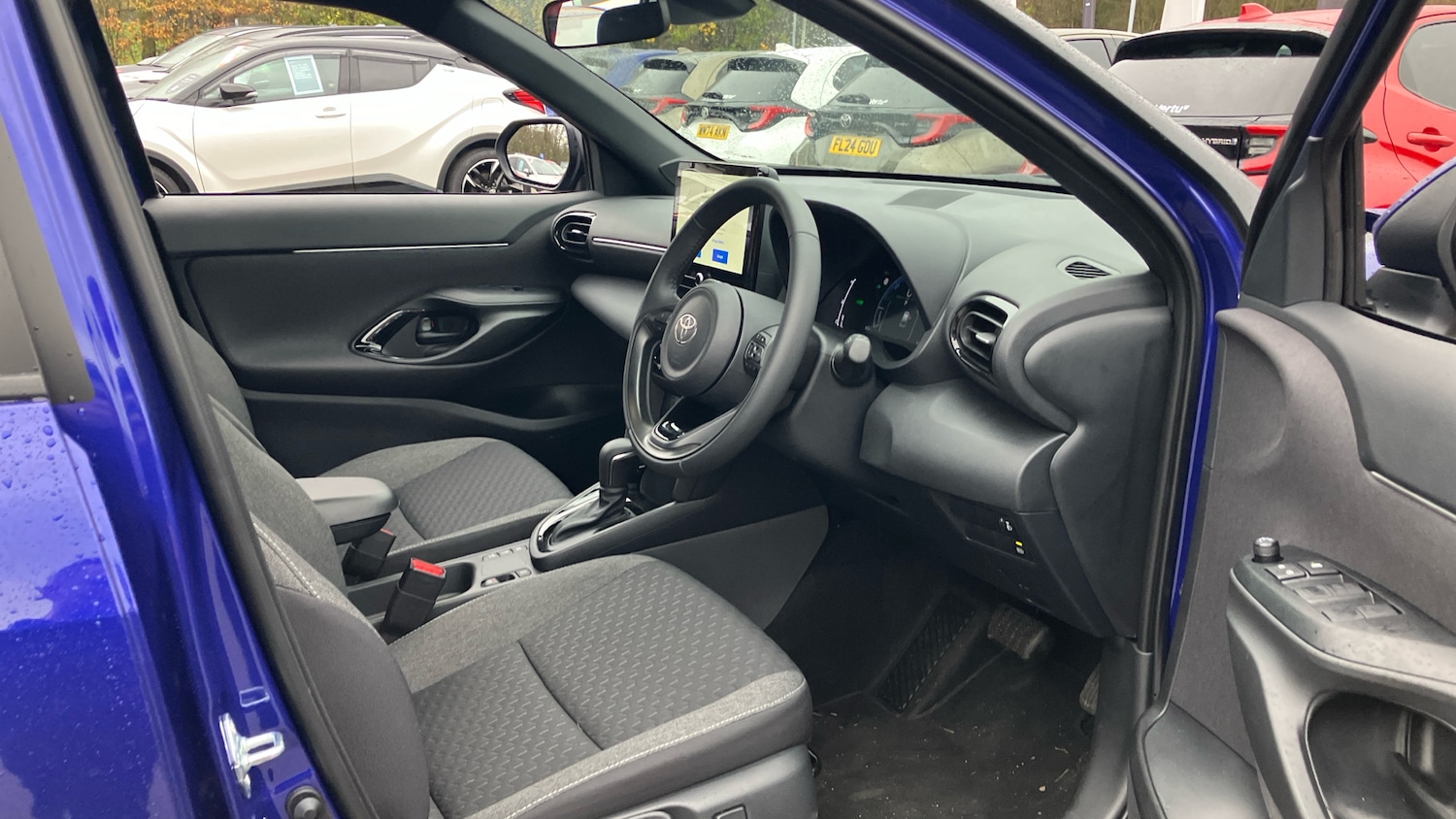 Used Toyota Yaris Cross 2025 for sale - 77068948: Photo 11