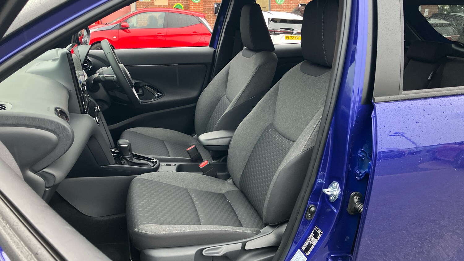 Used Toyota Yaris Cross 2025 for sale - 77068948: Photo 43