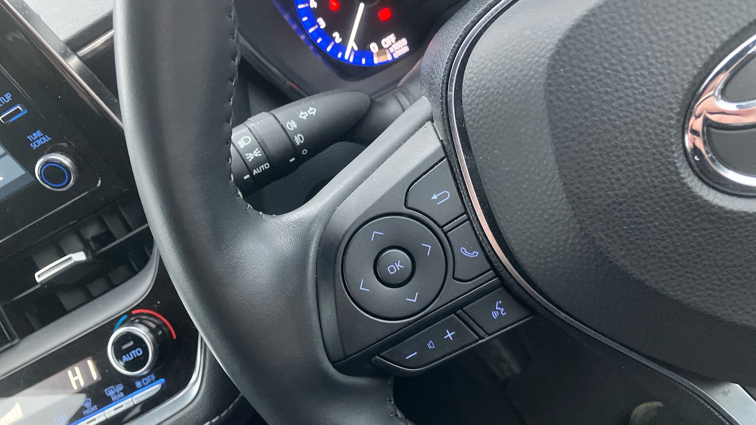 Used Toyota Corolla 2019 for sale - 77434544: Photo 43