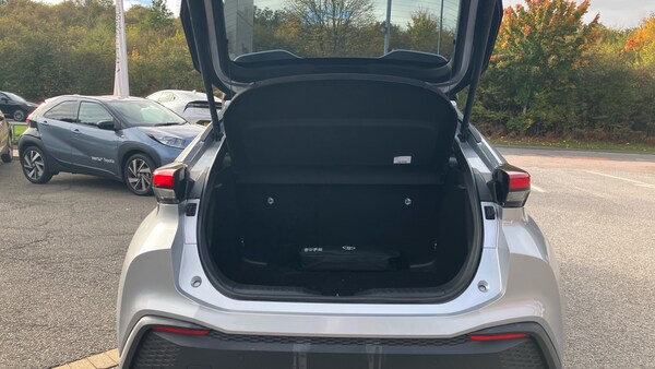 Used Toyota C-HR 2025 for sale - 76146430: Photo 14