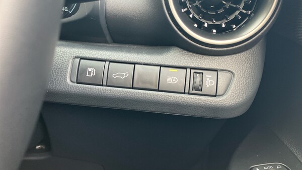 Used Toyota C-HR 2025 for sale - 76146430: Photo 48