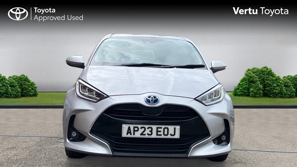 Used Toyota Yaris 2023 for sale - 75640000: Photo 15