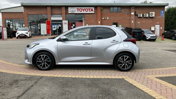 Used Toyota Yaris 2023 for sale - 75640000: Photo 17