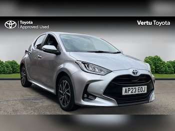 Used Toyota Yaris 2023 for sale - 75640000: Photo