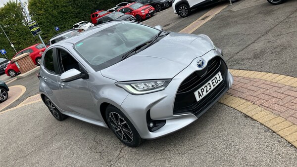 Used Toyota Yaris 2023 for sale - 75640000: Photo 28