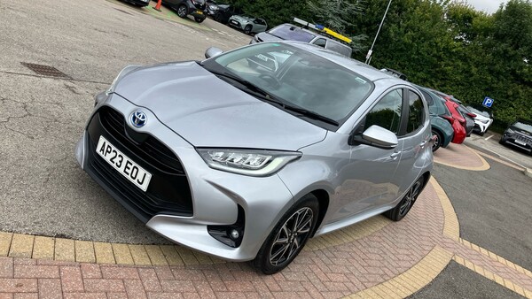 Used Toyota Yaris 2023 for sale - 75640000: Photo 29