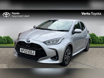 Used Toyota Yaris 2023 for sale - 75640000: Photo