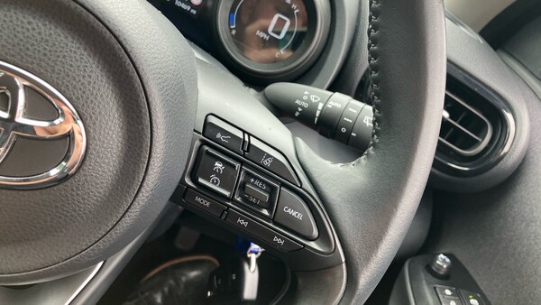 Used Toyota Yaris 2023 for sale - 75640000: Photo 46