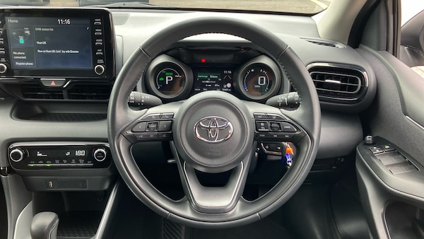 Used Toyota Yaris 2023 for sale - 75640000: Photo 8
