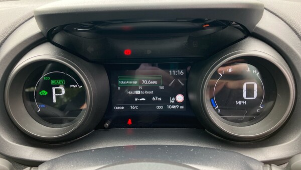 Used Toyota Yaris 2023 for sale - 75640000: Photo 9